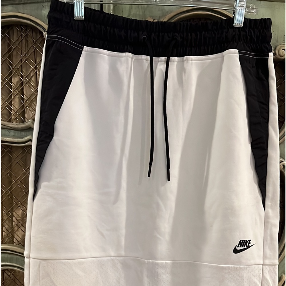 Nike Tech Fleece White Midi Skirt